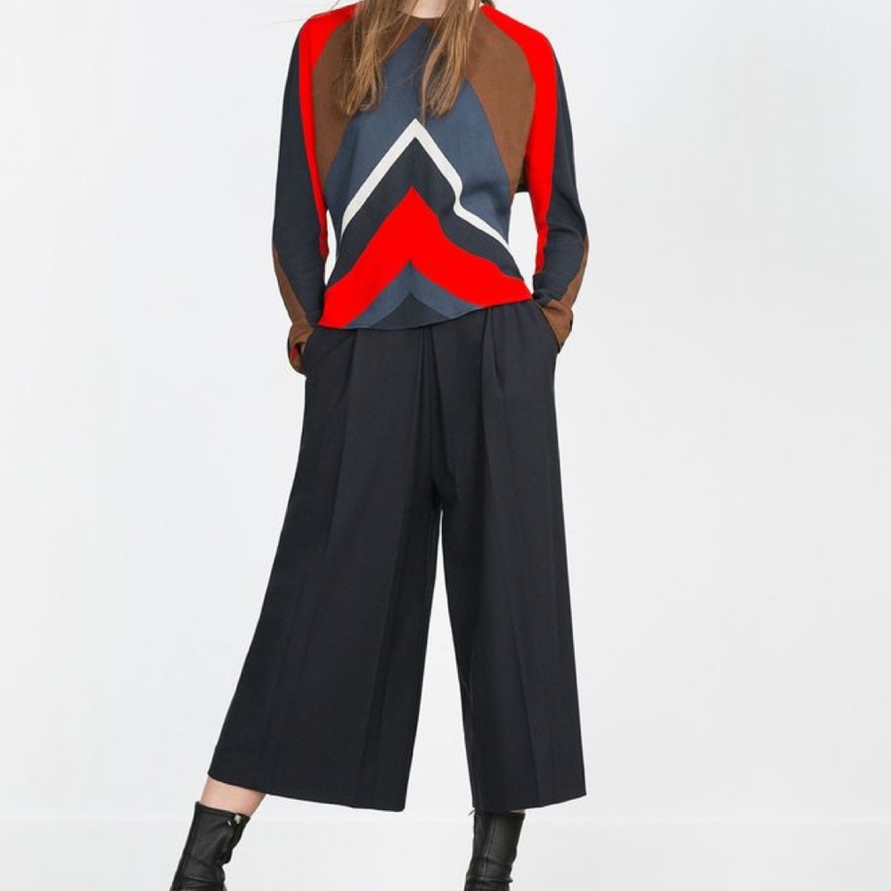 BANANA REPUBLIC BLACK CROPPED PLEATED PANTS SZ 4